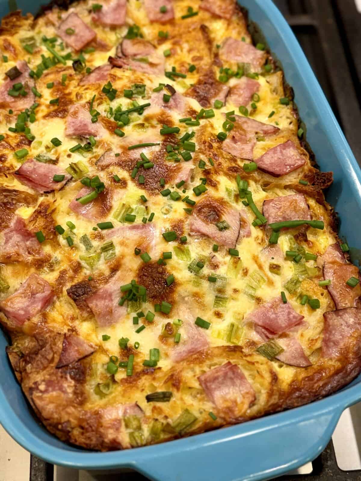 Savory Croissant Egg Casserole: The Ultimate Brunch Crowd-Pleaser
